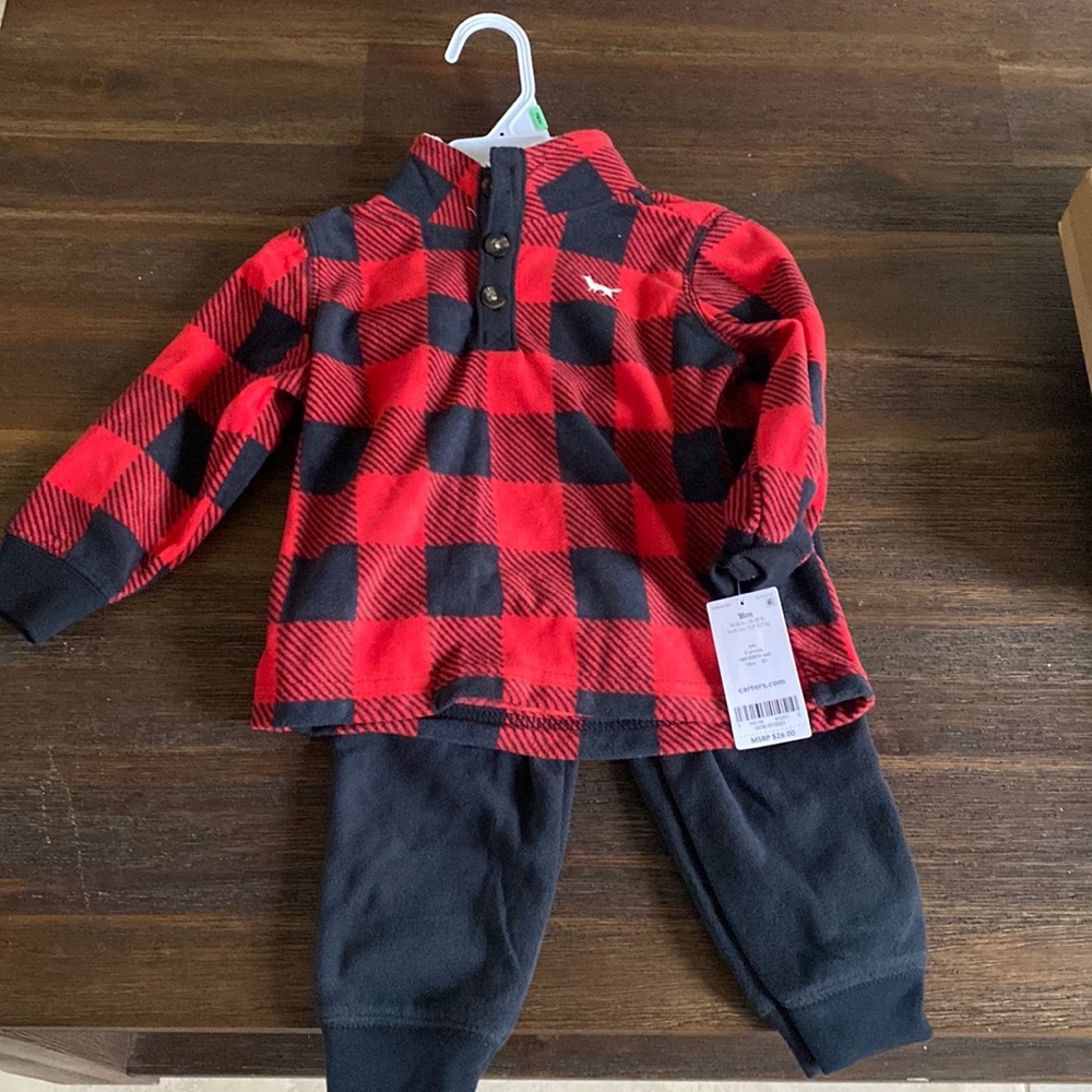 Carter’s 2 piece boy